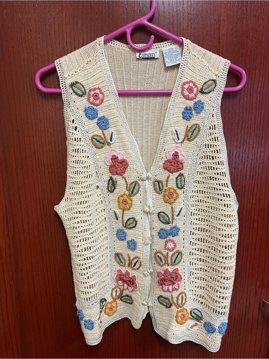 Capacity Sweaters - Capacity 1990s Cream Crochet Vertical Border Floral Sweater Vest